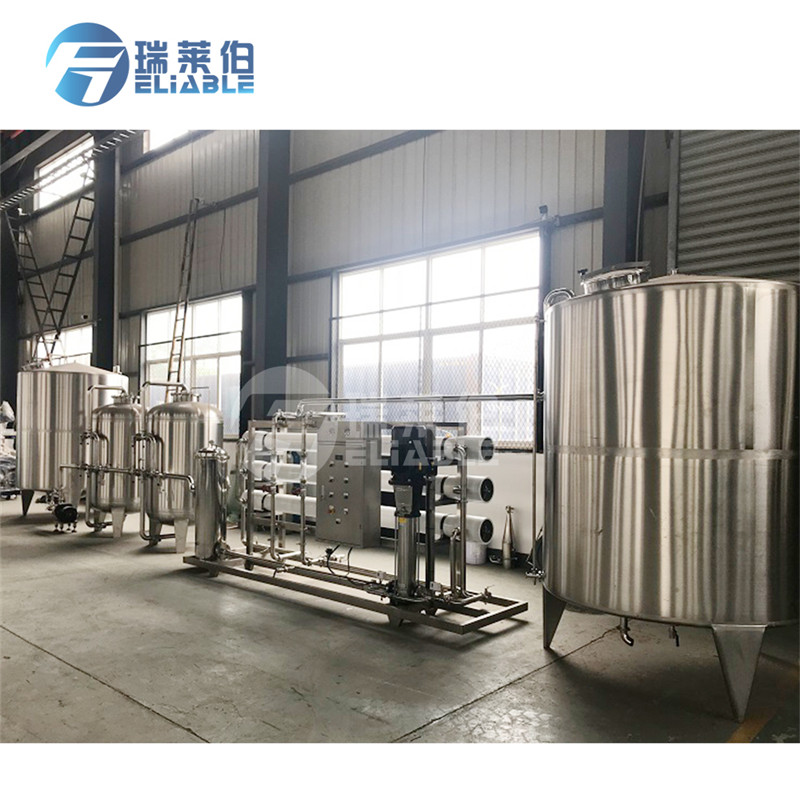High Accuracy Carbonated Soda Drink Filling Machine / Complete Bottled CO2 Sparkling Soft Drinks Production Line